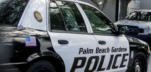 Policejní vůz floridského policejního sboru.