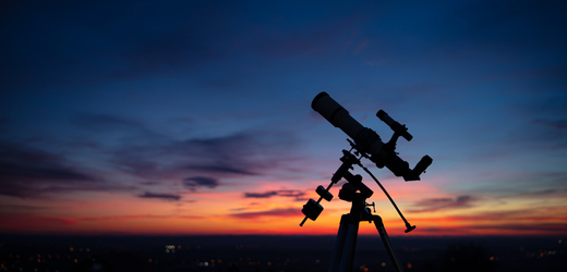V noci na pondělí lze pozorovat meteorický roj eta Akvaridy z Halleyovy komety
